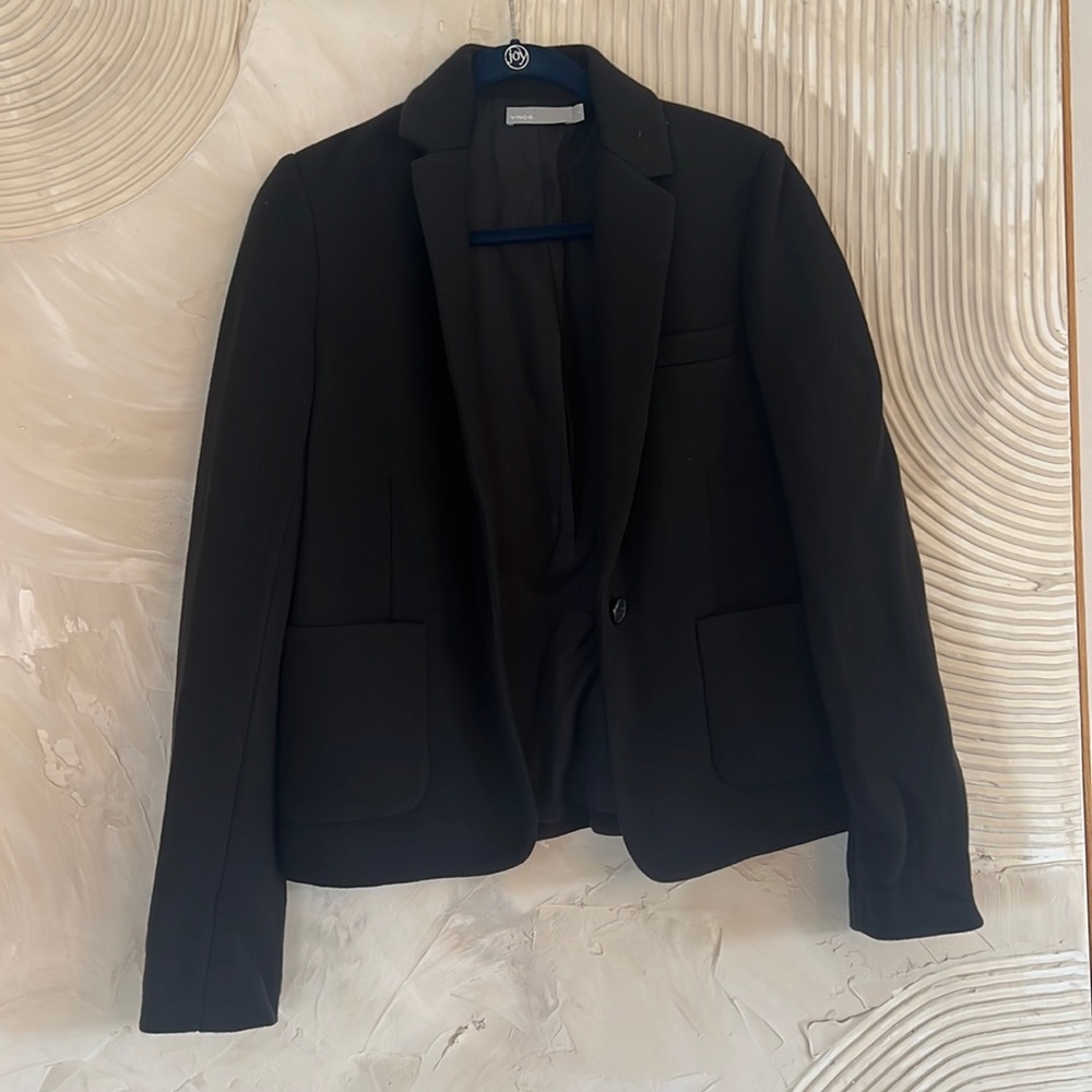 Vince black cropped blazer size 8
